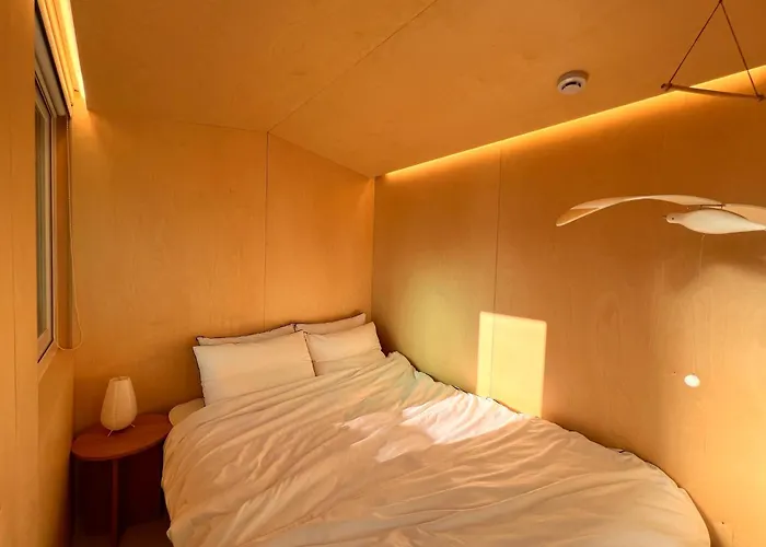 But Seongsu Aparthotel