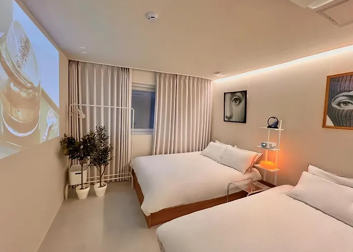 But Seongsu Aparthotel
